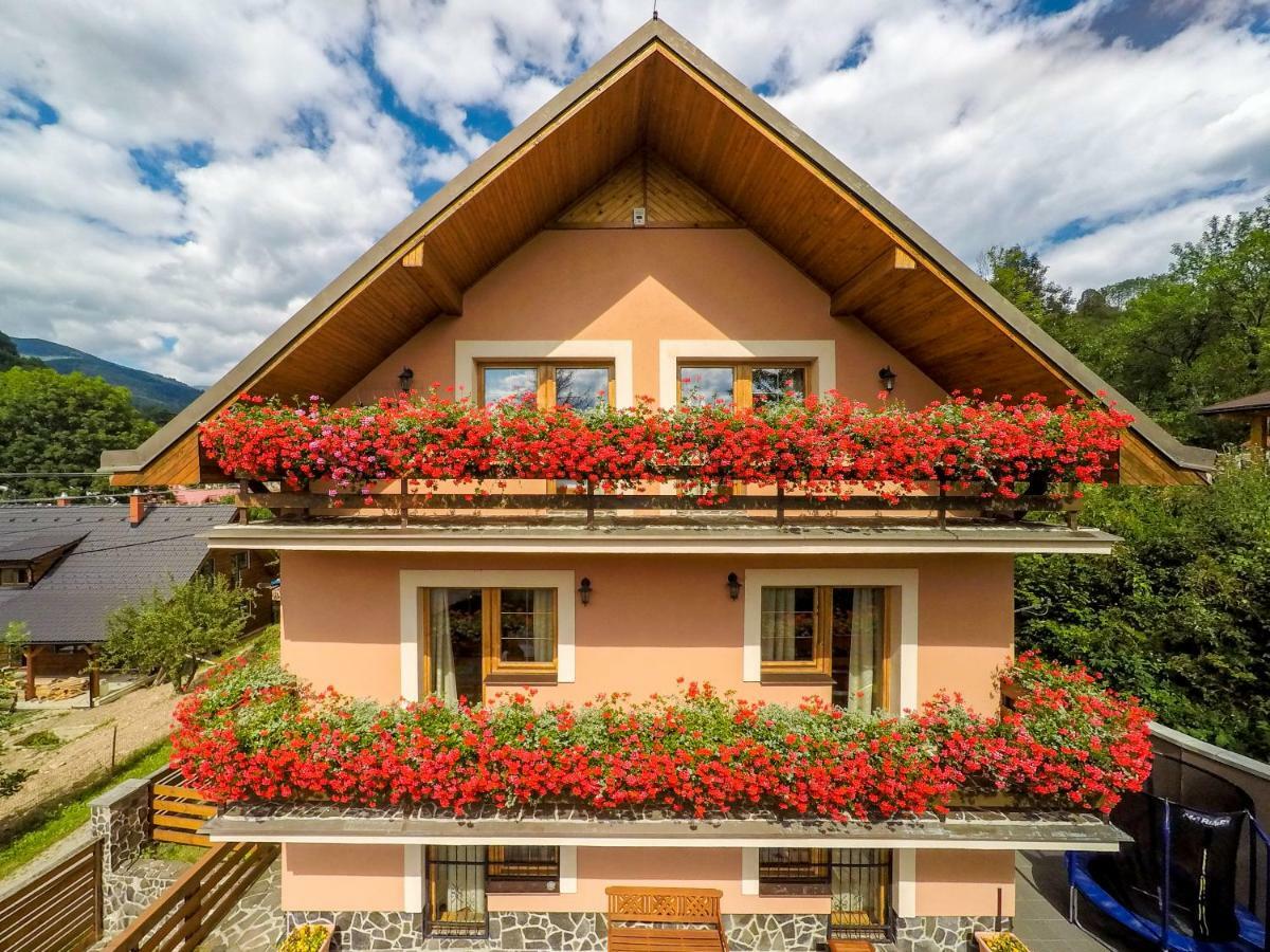 Holiday Home Skalka Mýto pod Ďumbierom Esterno foto