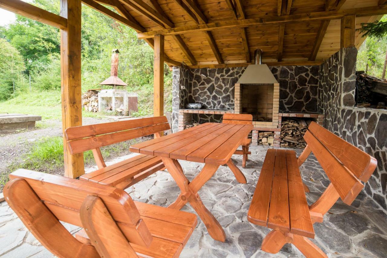 Holiday Home Skalka Mýto pod Ďumbierom Esterno foto