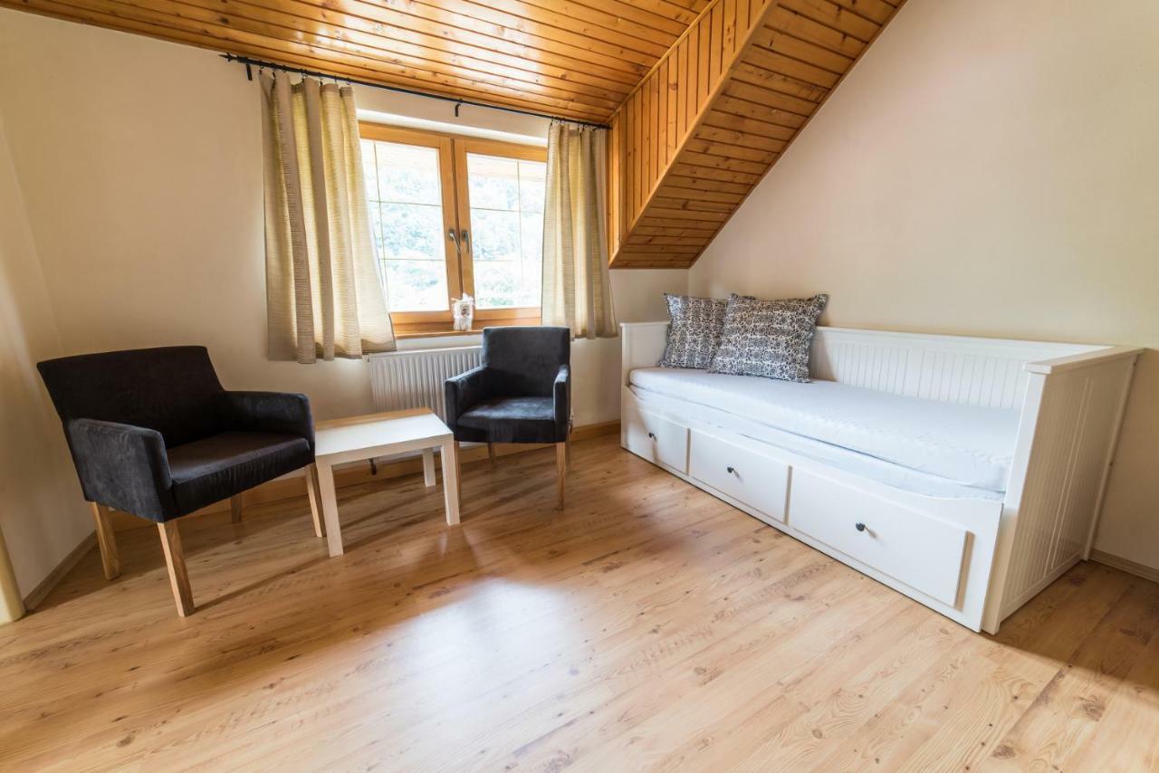Holiday Home Skalka Mýto pod Ďumbierom Esterno foto
