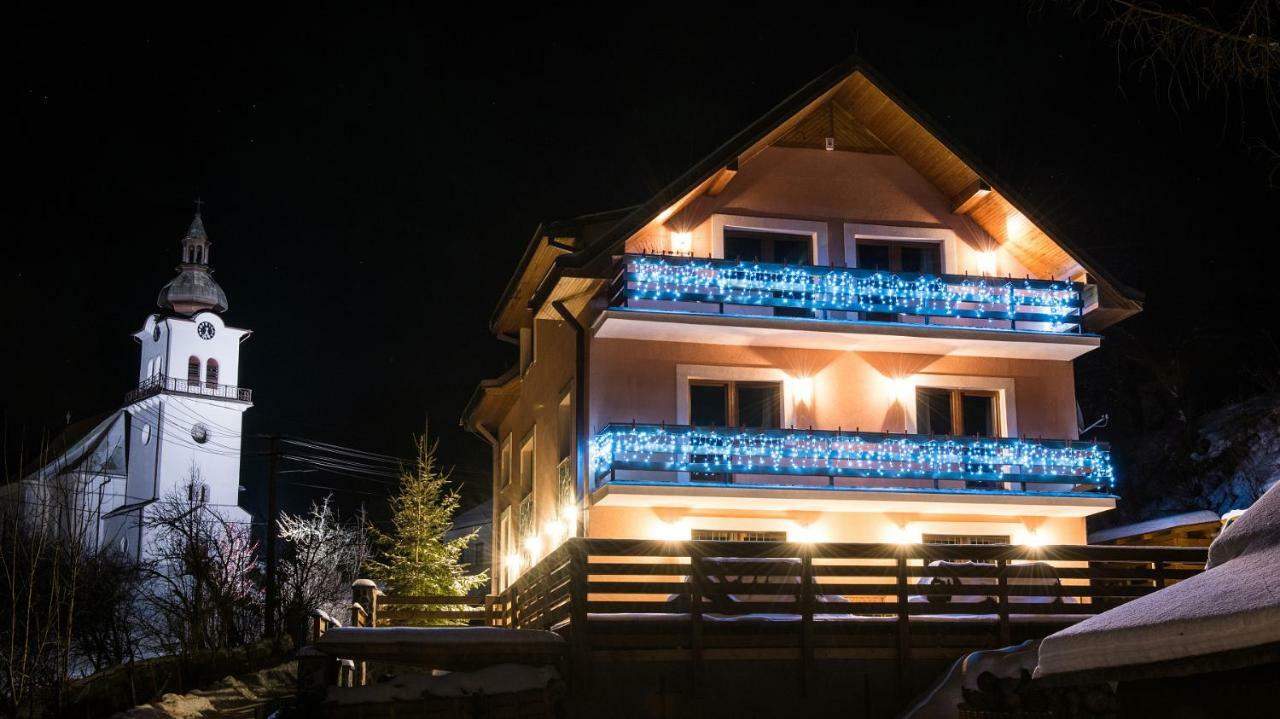 Holiday Home Skalka Mýto pod Ďumbierom Esterno foto